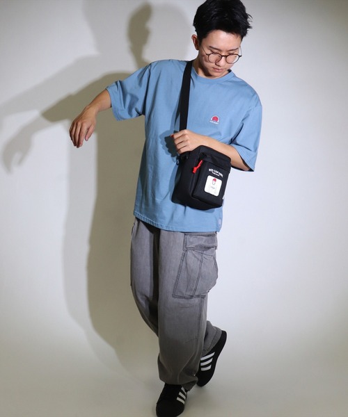 【関税込み】HommeGirls ショルダーバッグ RED CAP GIRL ショルダーバッグ (LG)「Red Cap Girl」スクエア