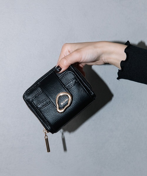 BEAURE ヴュレ カウレザーメタルモチーフニつ折り財布　ブラック Beau're（ヴュレ） ミニ 二つ折り 二つ折り財布 財布 BEAURE