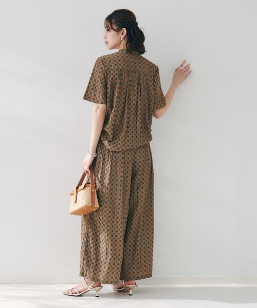 UNTITLED - アンタイトル ブラウス シャツ トップス フレンチ袖 フリル 日本製 未使用品 レディース 2サイズ ブラウン UNTITLED セール】【華やか／夏ブラウス】半袖フリルブラウス（シャツ