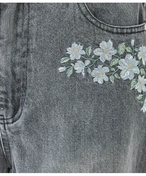 即配達星人様　花刺繍のバレルレッグパンツ　XXL PEACH JOHN（ピーチジョン） ワイドパンツ パンツ バレルレッグデニム