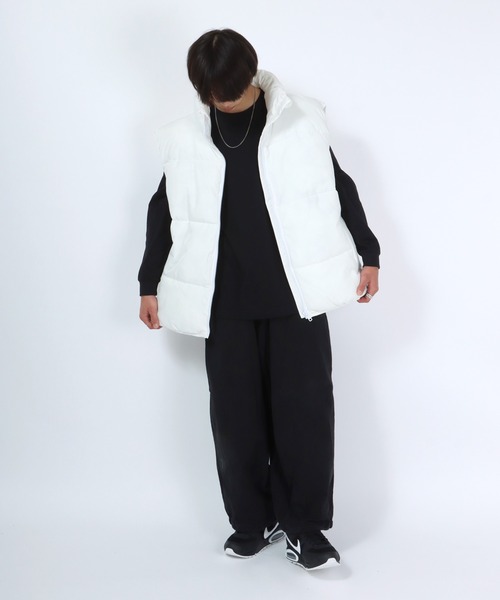 【極美品】HELLY HANSEN ロゴ刺繍 襟デザイン 中綿 ダウンベスト mihns closet ダウンジャケット ダウン 別注 ワンポイントロゴ