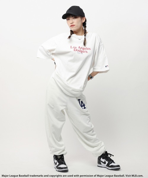 BACK TO THE FIELD tシャツ 「MLB」フロッキープリントTシャツ