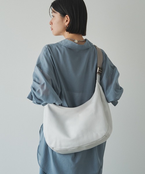 russet(ラシット) ショルダーバッグ ラウンドビッグショルダーバッグ CE-1495 ブルー×白 russet（ラシット） ショルダーバッグ バッグ 「WEB限定」ソフトレザー
