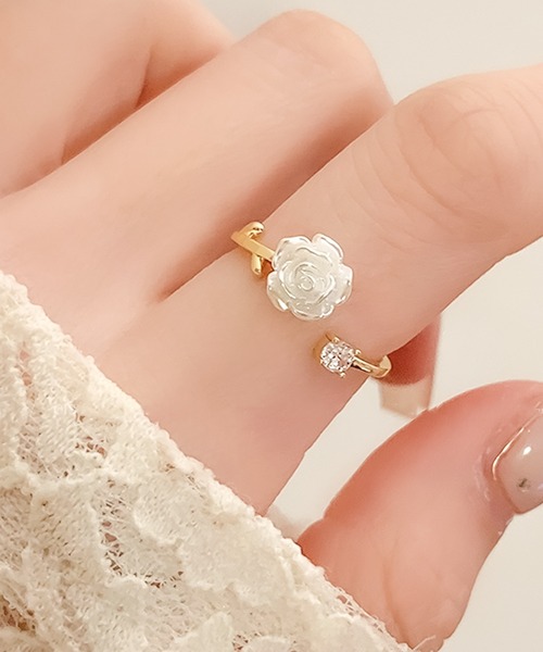 DiamondHearts 指輪 リング フラワーモチーフリング レディース