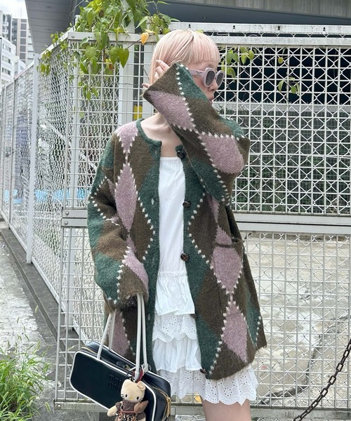 【タグ付き/美品】Alley Tokyo　アーガイル柄のふさふさBIGカーデ Alley Tokyo カーディガン アーガイル柄のふさふさBIGカーデ