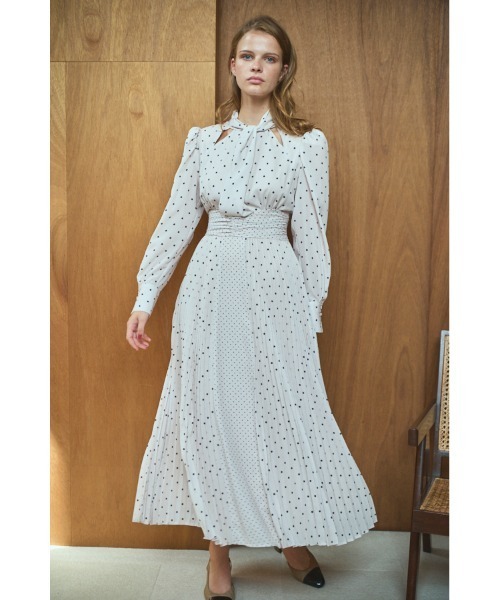 Estella.K ワンピース Abby Dress クロスネックタイドットドレス