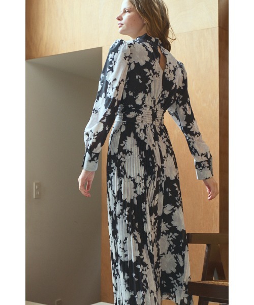 定価31900円　Estella.k ドットオールオーバー刺繍ドレス Estella.K ワンピース Abby Dress クロスネックタイドットドレス