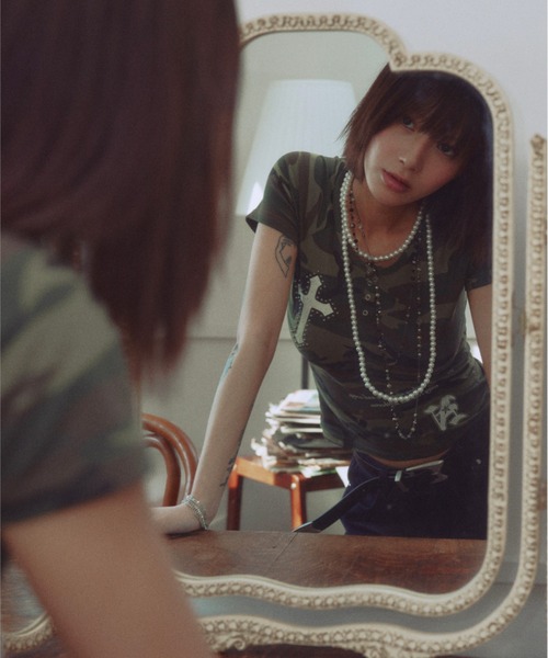 tシャツ A'GEM/9 × .kom 「NIIER NOR/ニア ノア」 CROSS-ROSE CROP TOP/クロスローズ クロップTシャツ レ A'GEM/9 × .kom 『NIIER NOR/ニア ノア』 CROSS-ROSE CROP TOP