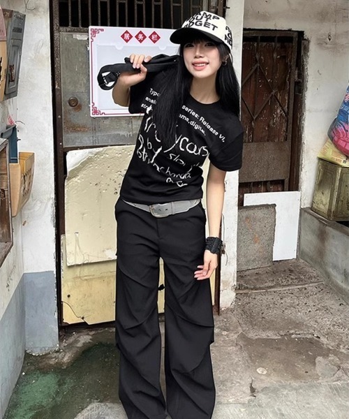 tシャツ 韓国ファッション Feichaiyou筆記体ロゴフェイクレザーラベル付き半袖Tシャツ レディース メンズ aa-1488.jpg