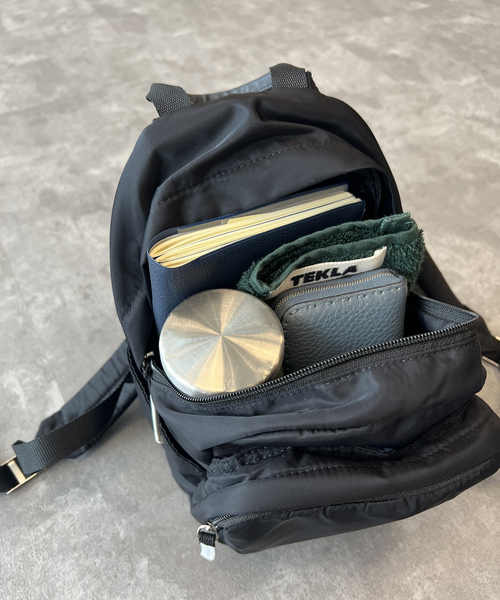 美品！NOMADIS メッシュリュック　ブラック 極美品】NOMADIS DAY PETIT メッシュ リュック バックパック