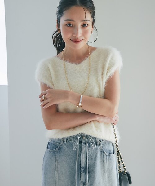 美品DAMA collection フード付き✨ボールチェーン薄手ニット La boutique Bonbon ベスト ジレ 「アンサンブル可」ヘアリー
