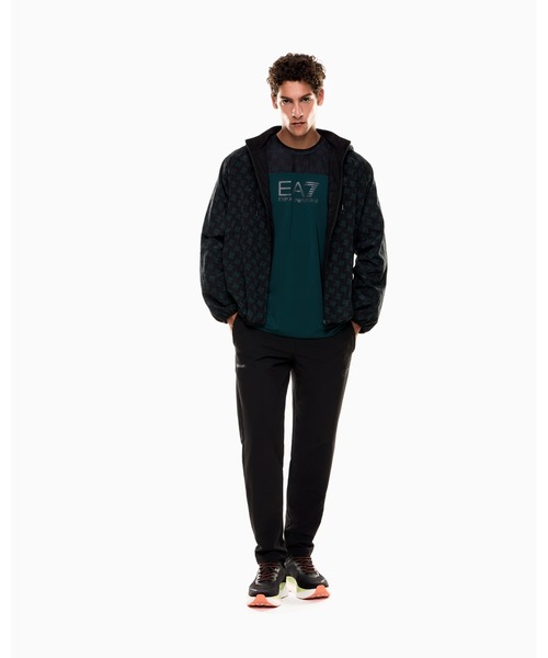 「EMPORIO ARMANI EA7」 半袖Tシャツ LARGE ブラック系その他 メンズの画像