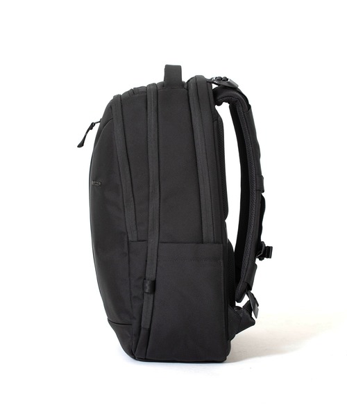 incase（インケース） デイバック リュック Incase Tracks Backpack