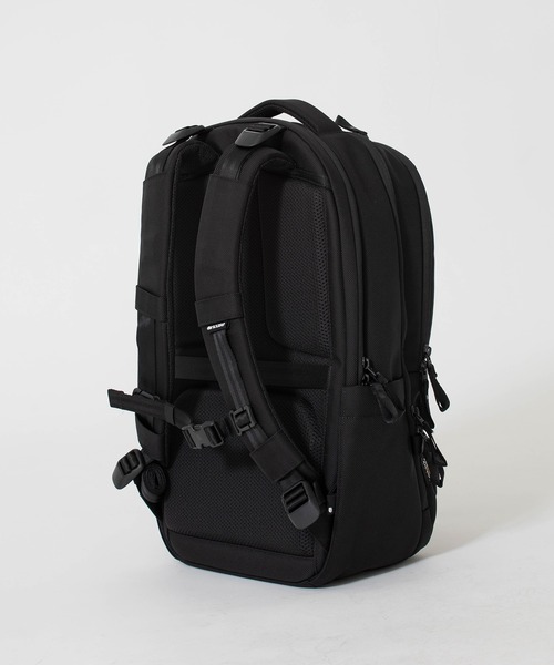incase（インケース） デイバック リュック Incase Tracks Backpack