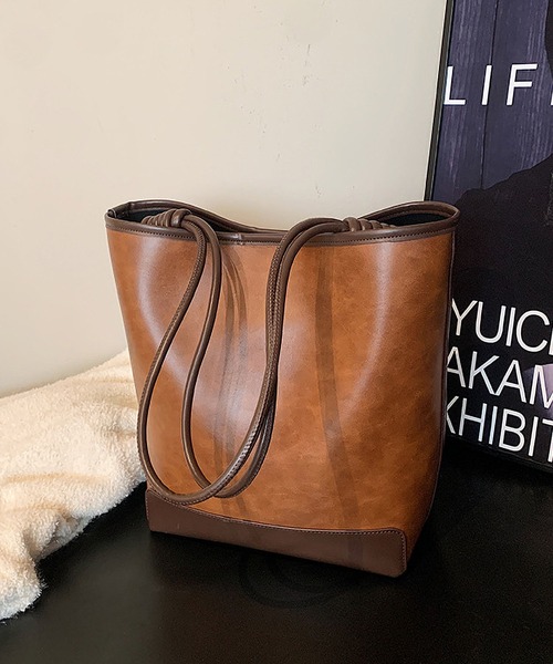 LA VORAGINE（ラ ヴォラジネ） ショルダーバッグ バッグ A4大容量