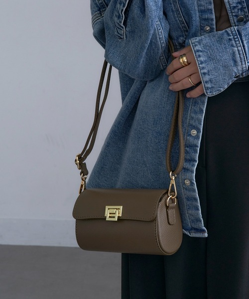 AULENTTI（オウレンティ） ショルダーバッグ バッグ 「AULENTTI