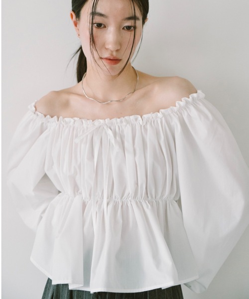DRWCYS オフショル　白　完売 DRWCYS（ドロシーズ） ブラウス シャツ オフショルギャザーリボン