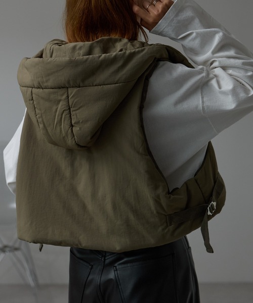 Bacon ブラック　クロップドダウンベスト Pyrenex（ピレネックス） ダウンベスト ベスト SPOUTNIC MINI RIPSTOP