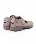 スニーカー NIKE ナイキ W AIR RI...の詳細画像1