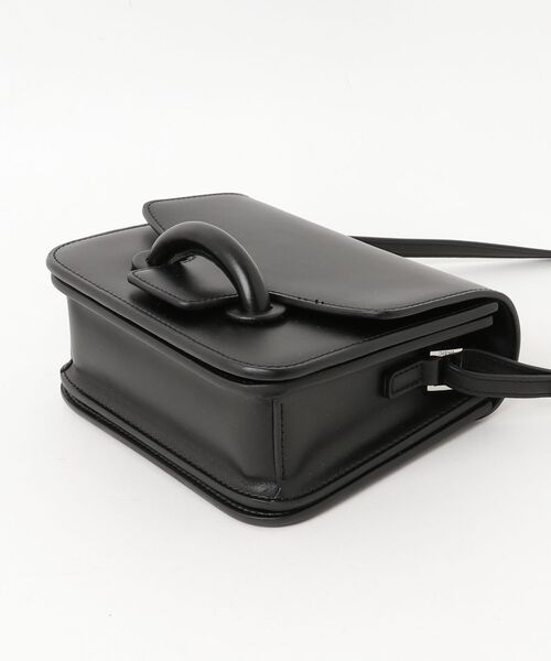 VASIC（ヴァジック） ショルダーバッグ - ブラック レディース