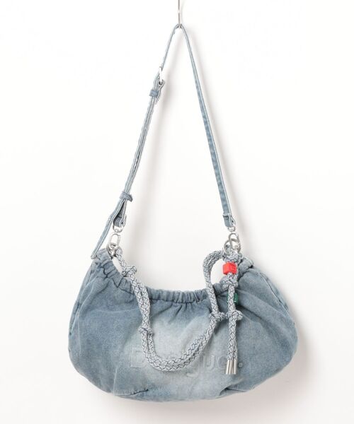 新品　定価13090円　デシグアル　スネーク柄♡個性的なショルダーバッグ Desigual（デシグアル） ハンドバッグ スタッズ付きミディアムスネーク