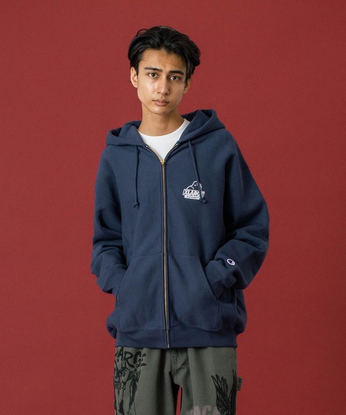 「Champion」 プルオーバーパーカー X-LARGE アッシュ メンズの画像
