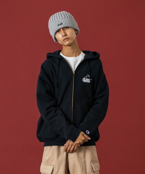 「Champion」 プルオーバーパーカー X-LARGE アッシュ メンズの画像