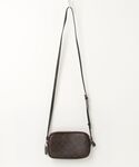 「COACH」 シグネチャー柄 ミニカメラバッ...の詳細画像1