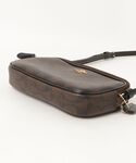 「COACH」 シグネチャー柄 ミニカメラバッ...の詳細画像2