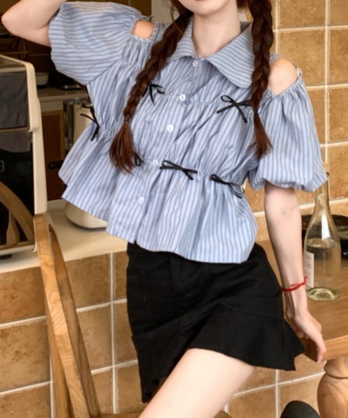 akiki アキキ　パフスリーブ　ロングカフス　フリルブラウス　日本製　黒 akiki アキキ パフスリーブ ロングカフス フリルブラウス 日本製