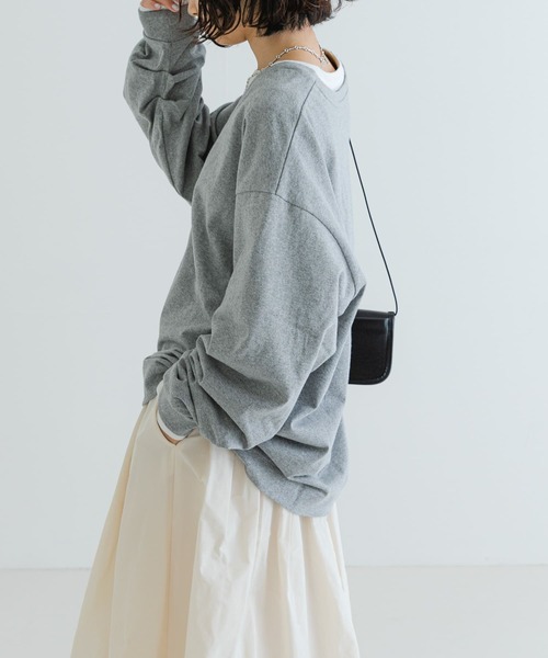 セピアブラウンアーバンリサーチVネックVネックコットンカットソープルオーバー長袖 URBAN RESEARCH tシャツ 「MADE IN JAPAN」深Vネックルーズ