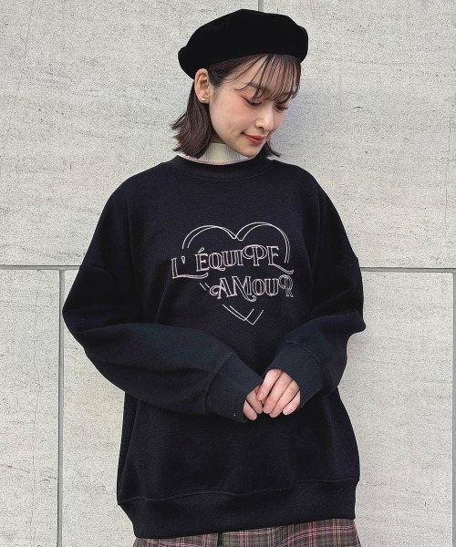 archivio ⭐️黒のハート刺繍フード付きトレーナー　希少サイズ40 F i.n.t（フィント） トレーナー スウェット ステッチハートロゴ刺繍