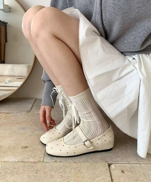 バレエシューズ パンプス Nia(ニア)/スタッズドット メリージェーン