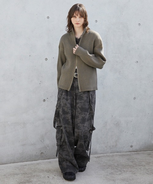 seyto（セイト）の「2 tone cut out switching drivers knit