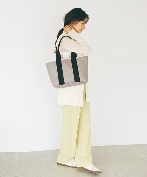 Breath TOPKAPI トプカピ トートバッグ　グレイッシュベージュ　M TOPKAPI BREATH（トプカピ ブレス） 「Breath TOPKAPI」 トートバッグ