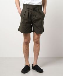 [美品]LACOSTEタックバミューダショーツ　グルカショーツ　黒　42 日本製 Lacoste sport フランス製 ロゴ ブラックショーツ ハーフ パンツ
