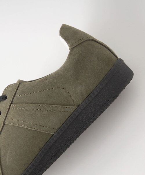 green label relaxing（グリーンレーベルリラクシング） スニーカー