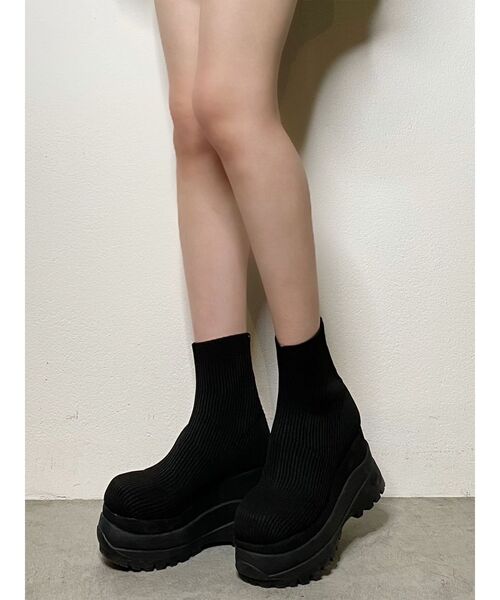 MURUA 美品美脚　ソックススニーカーブーツ　厚底　BLACK 今期 MURUA ブーツ スニーカーソールソックスブーツ レディース