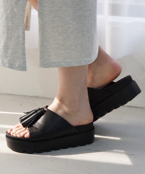 MINETONKA タッセルボリュームサンダル 厚底サンダル 23.5 Minnetonka サンダル MINNETONKA ミネトンカ / タッセル