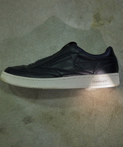 WHITE MOUNTAINEERING（ホワイトマウンテニアリング） スニーカー