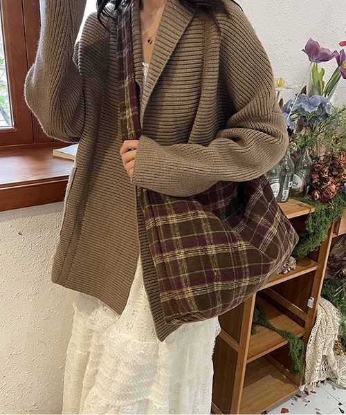 LA VORAGINE（ラ ヴォラジネ） ショルダーバッグ バッグ チェック柄大