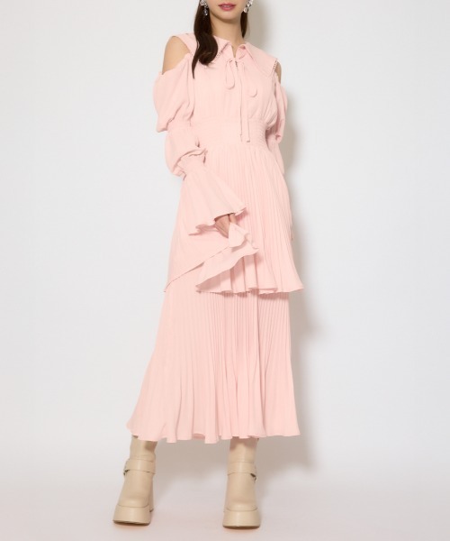 ワンピース ビッグカラープリーツフレアワンピース 春服の画像