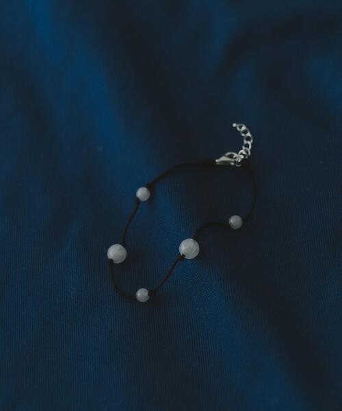 ブレスレット SMELLY so’　white jade bracelet レディースの画像