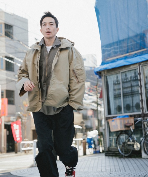 「WILD LIFE TAILOR Adam et Rope'」 ナイロンブルゾン L ベージュ メンズの画像