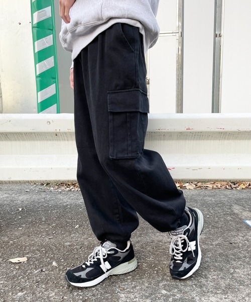 パンツ カーゴパンツ 窮屈感のないルーズストレートシルエット 