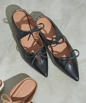 サンダル Wリボンフェイクレザーフラットミュー...の詳細画像1