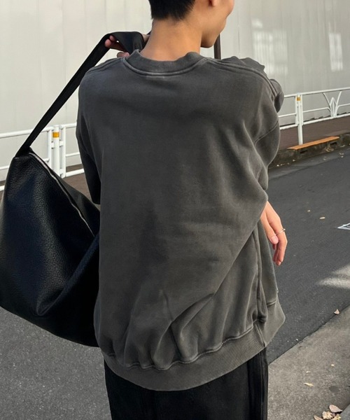 Chikashitsu+ トレーナー スウェット 「Chikashitsu +」cropped
