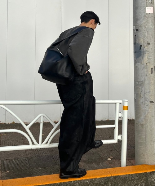 Chikashitsu+ トレーナー スウェット 「Chikashitsu +」cropped