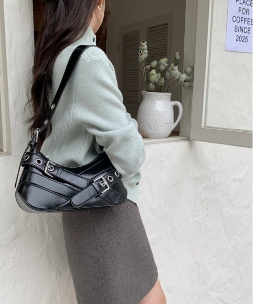 ROOP TOKYO ショルダーバッグ バッグ Cross Belt Design Shoulder Bag