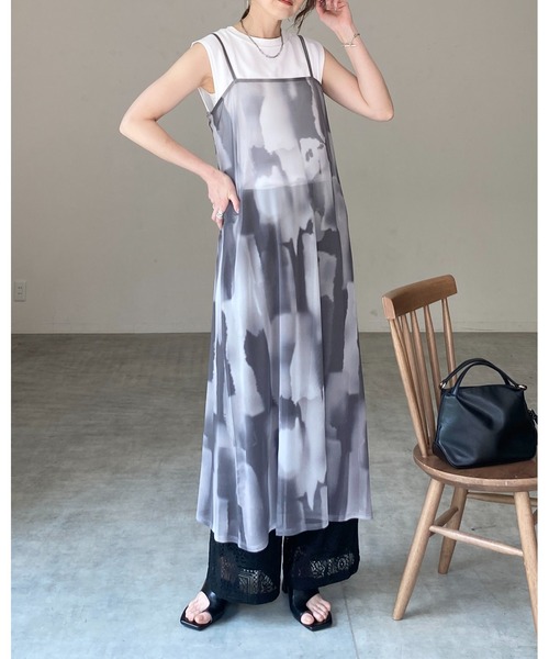 CHICWISH(シックウィッシュ)｜水彩ローズフリルキャミワンピース CHICWISH(シックウィッシュ)｜水彩ローズフリルキャミワンピース